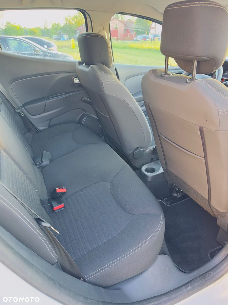Renault Clio - 12