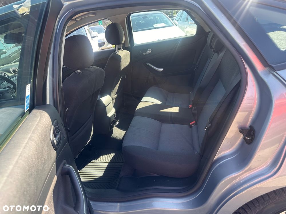 Ford Mondeo 1.6 Titanium - 6