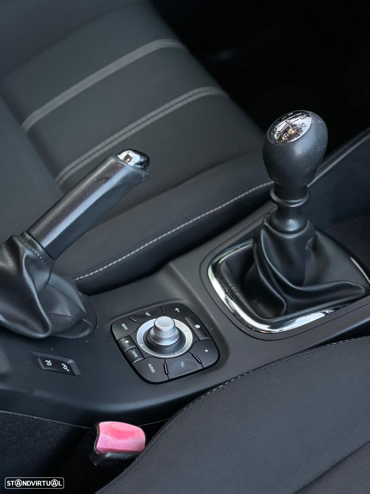 Renault Mégane Sport Tourer 1.5 dCi Dynamique S SS - 19