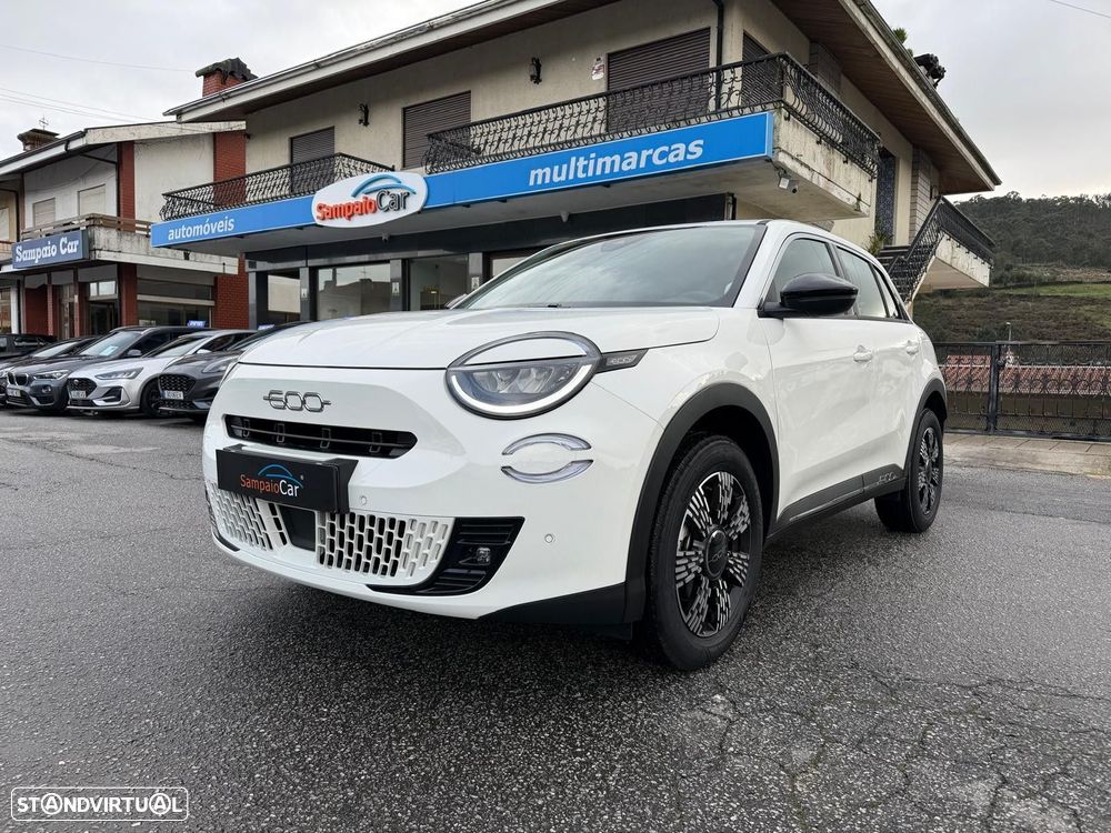 Fiat 600 1.2 Hybrid Icon - 1