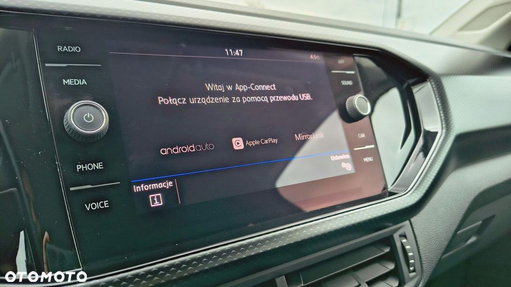 Volkswagen T-Cross - 21