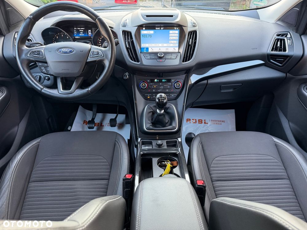 Ford Kuga 2.0 TDCi 2x4 Titanium - 12