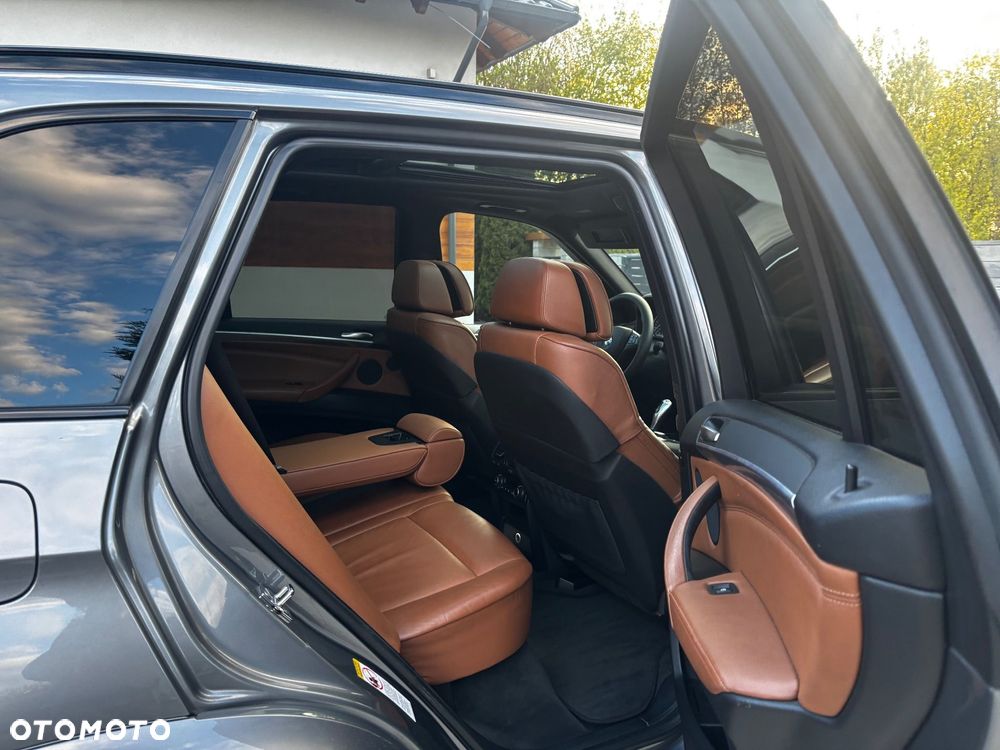 BMW X5 3.5d xDrive - 12