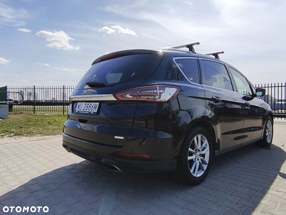 Ford S-Max 2.0 EcoBoost Titanium - 2