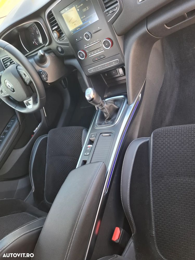 Renault Megane - 9