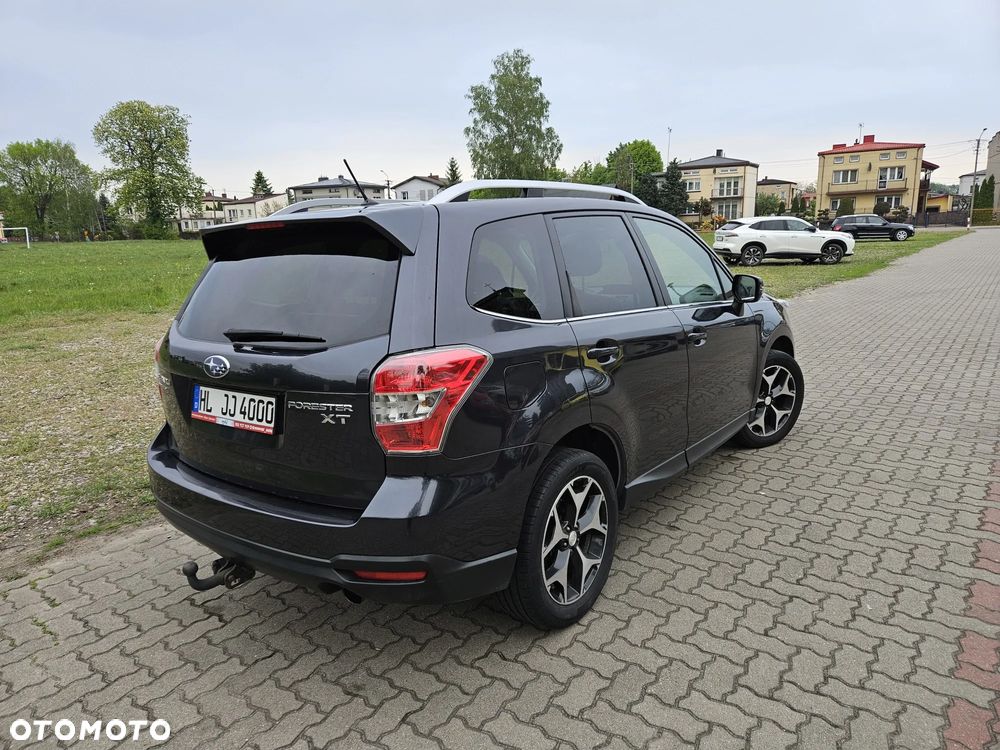 Subaru Forester 2.0XT Lineartronic Platinum - 4