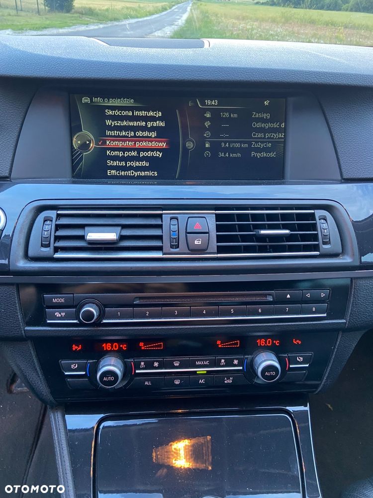 BMW Seria 5 530d Touring - 15