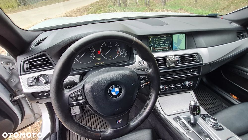 BMW Seria 5 535d Touring - 14