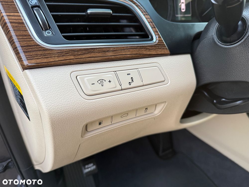 Hyundai Sonata 2.4 SE - 31