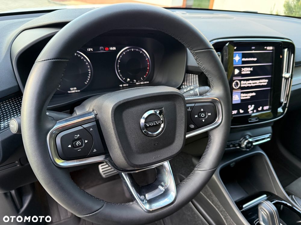 Volvo XC 40 - 20