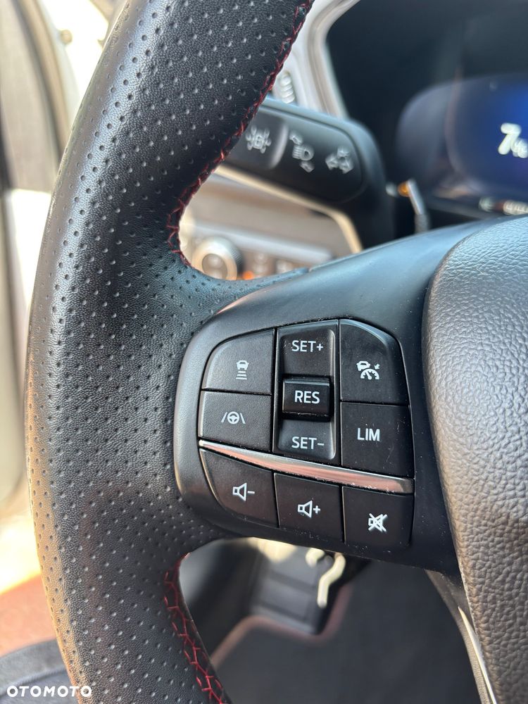 Ford Kuga - 25