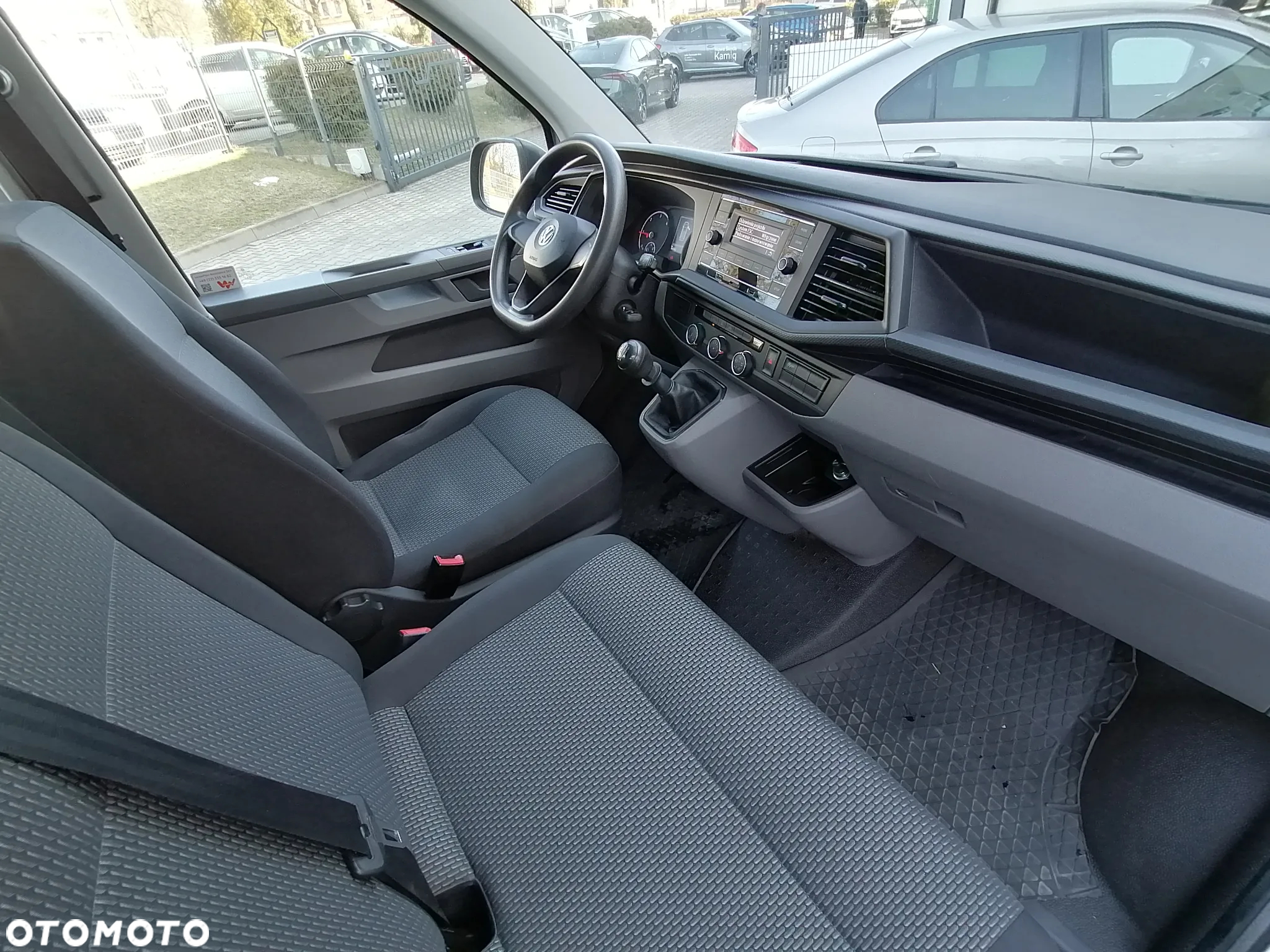 Volkswagen Transporter - 12