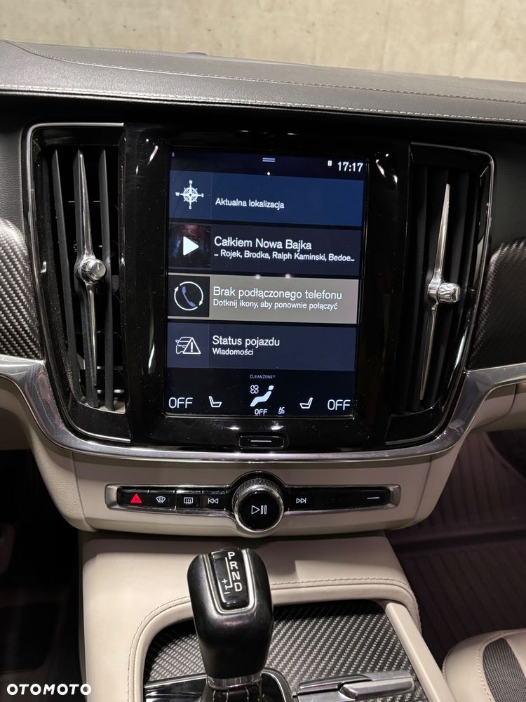 Volvo V90 Cross Country D5 AWD - 18