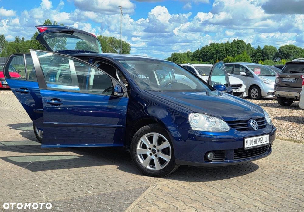 Volkswagen Golf - 34