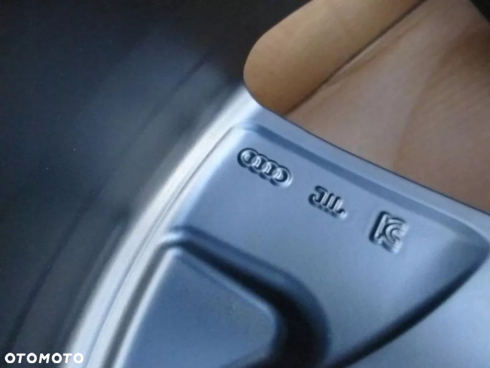 AUDI Q7 E-TRON RSQ8 RS6 RS7 RS5 22' 4KE - 10