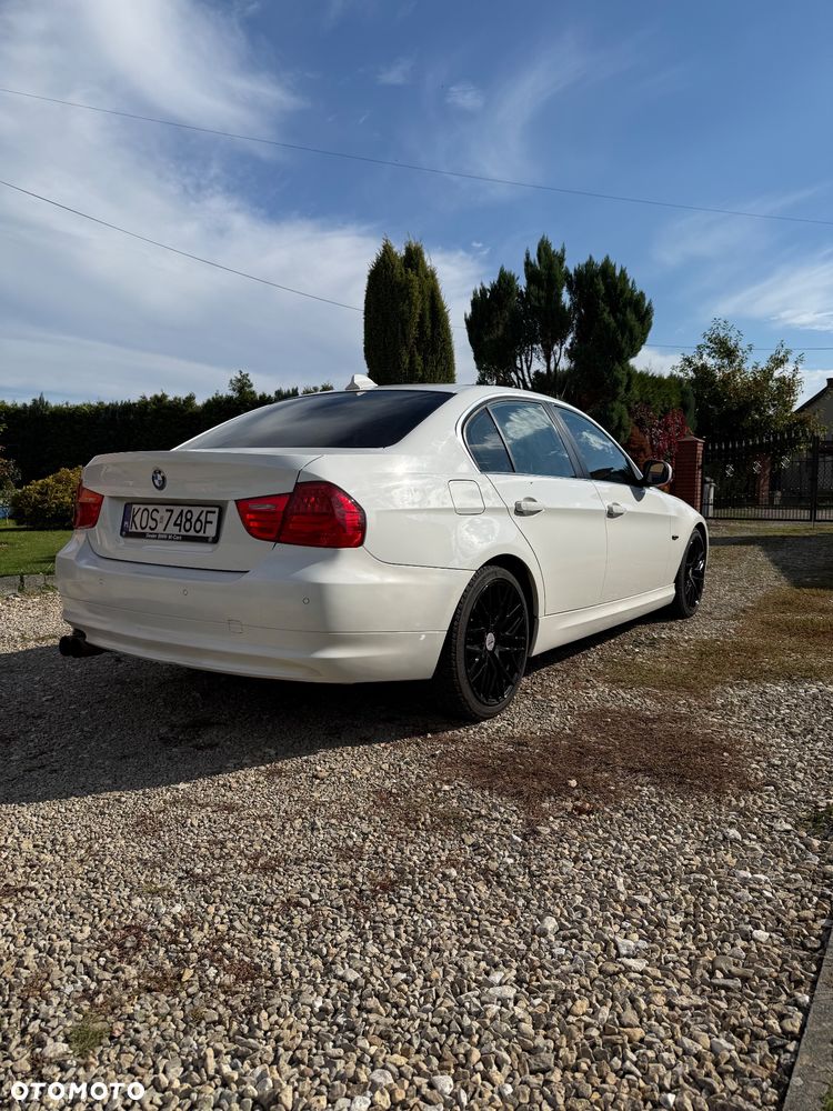 BMW Seria 3 325i - 3
