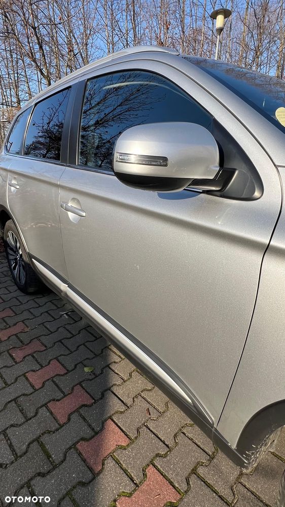 Mitsubishi Outlander 2.0 Intense 4WD CVT - 11