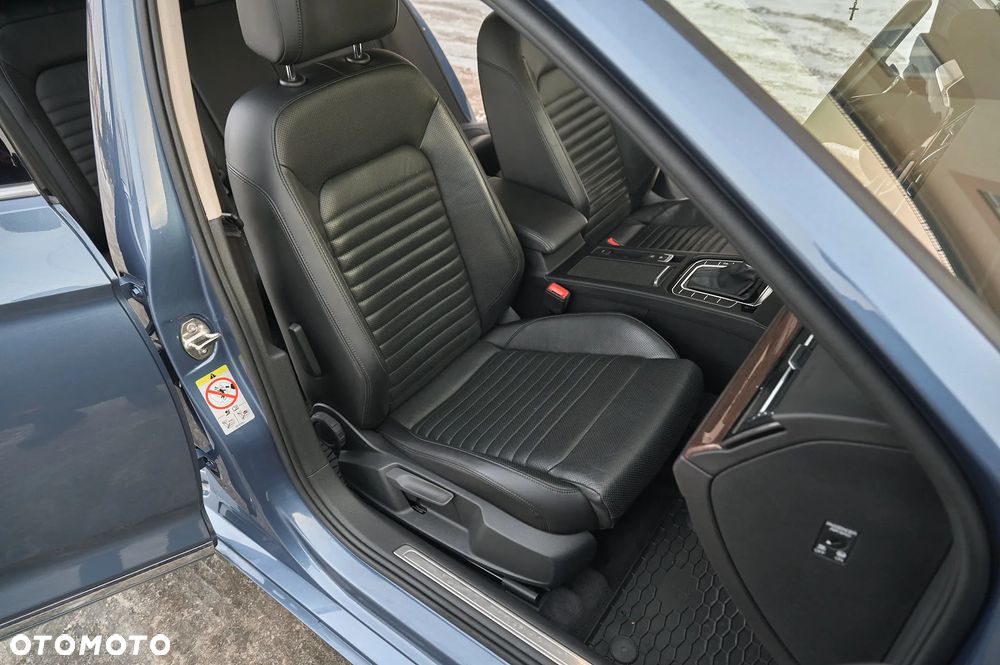 Volkswagen Passat Variant 2.0 TDI BMT Highline DSG - 22