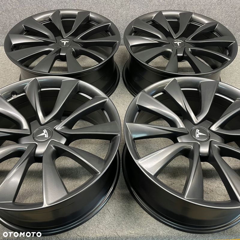 KOMPLET FELG TESLA MODEL 3 PERFORMANCE 19” 19 1044224-00-B - 2