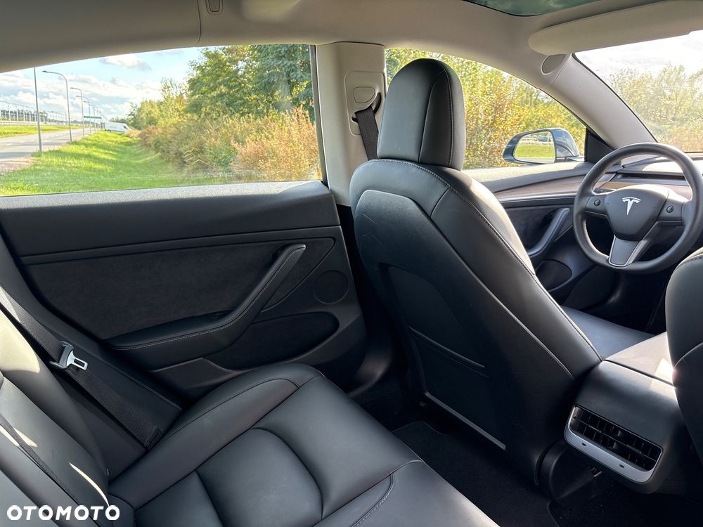 Tesla Model 3 - 26