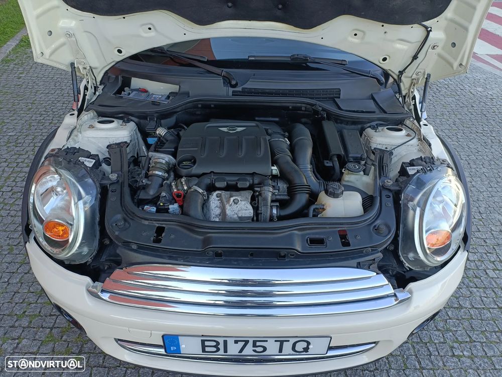 MINI Clubman Cooper D - 13