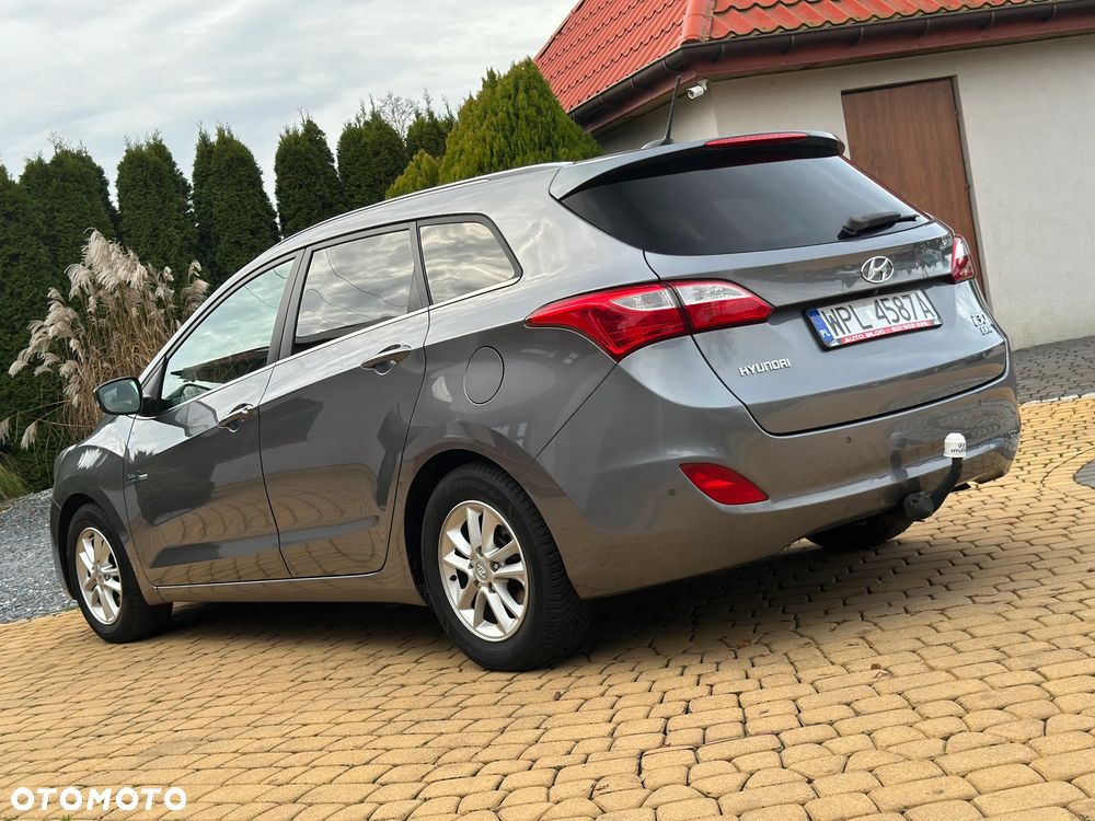 Hyundai i30 1.6 GDI Premium - 34