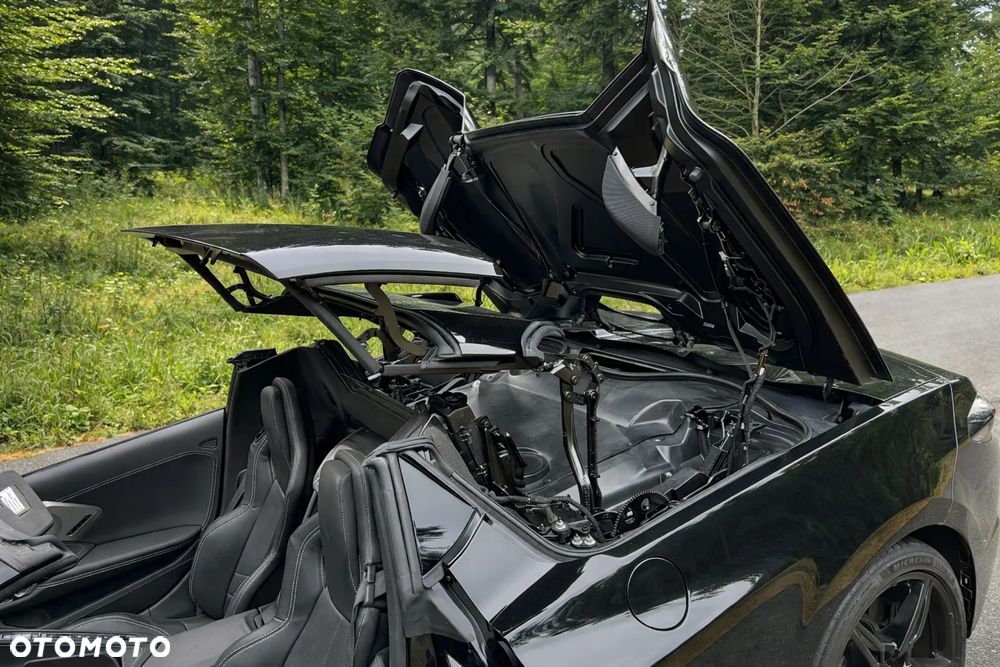 Chevrolet Corvette - 3