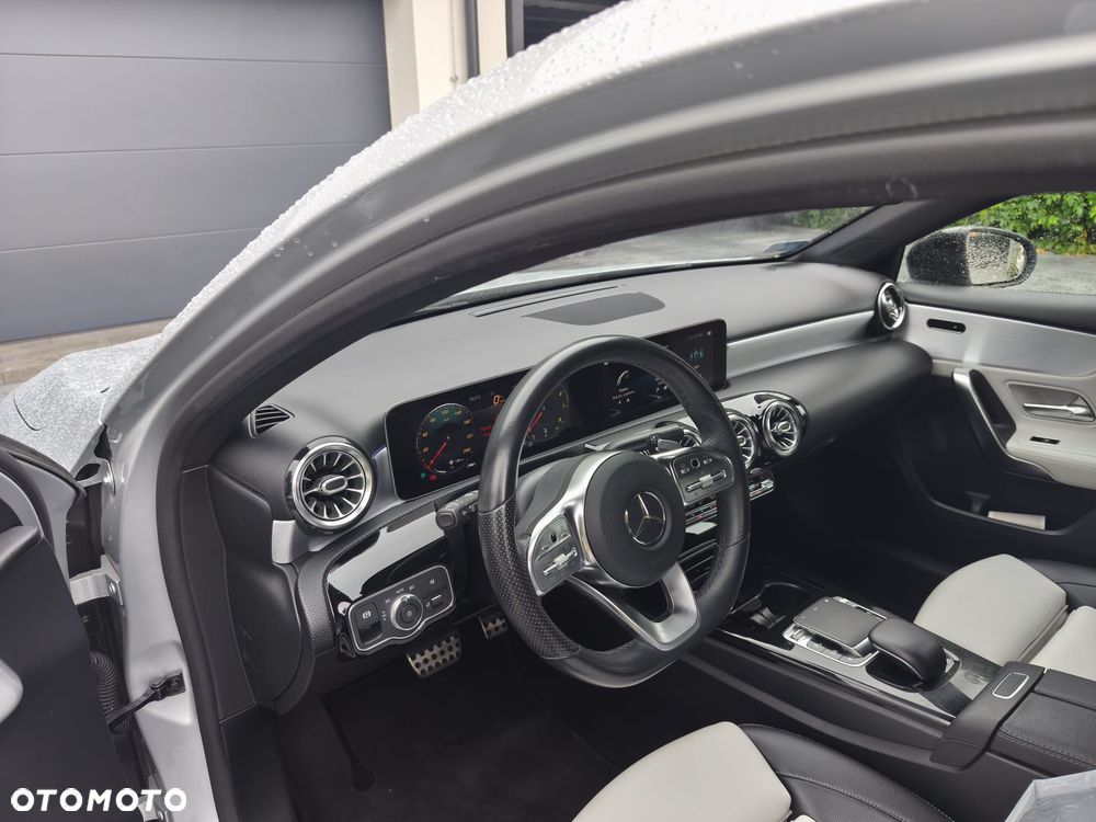 Mercedes-Benz Klasa A 200 AMG Line 7G-DCT - 5
