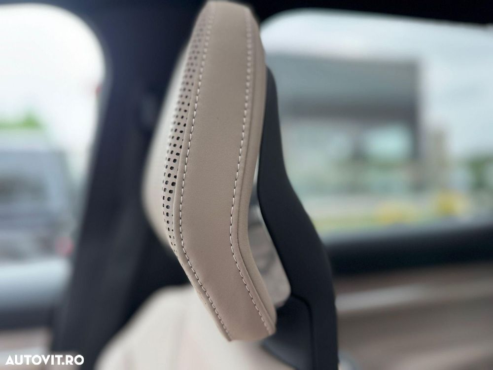 Volvo EX90 - 26