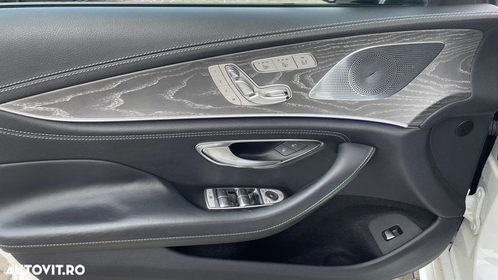 Mercedes-Benz CLS - 12