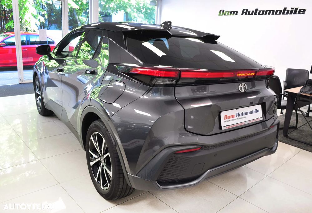 Toyota C-HR 1.8 Hybrid Team Deutschland - 8