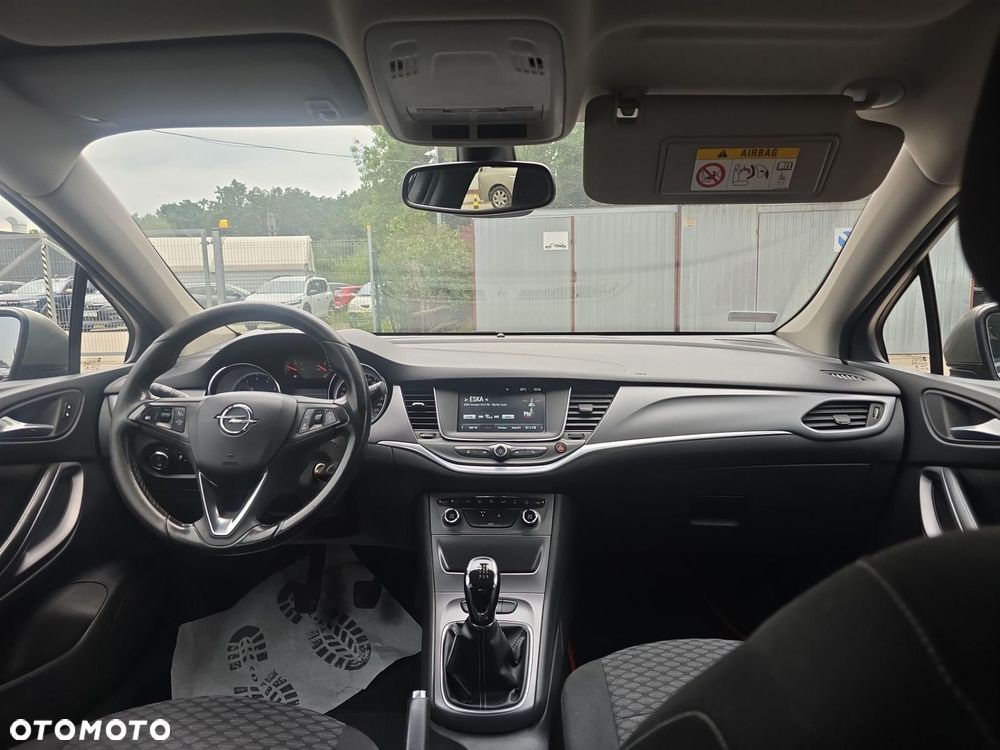 Opel Astra 1.4 T Enjoy - 19