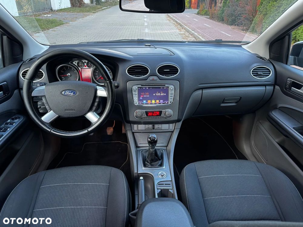 Ford Focus 1.8 FF Ghia - 6