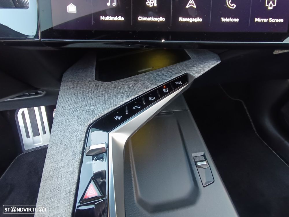 Peugeot 3008 1.2 Hybrid GT e-DCS6 - 36