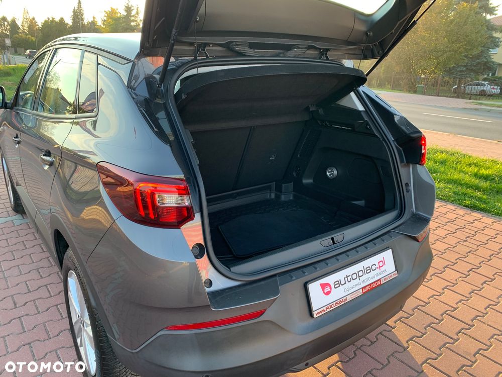 Opel Grandland X - 12