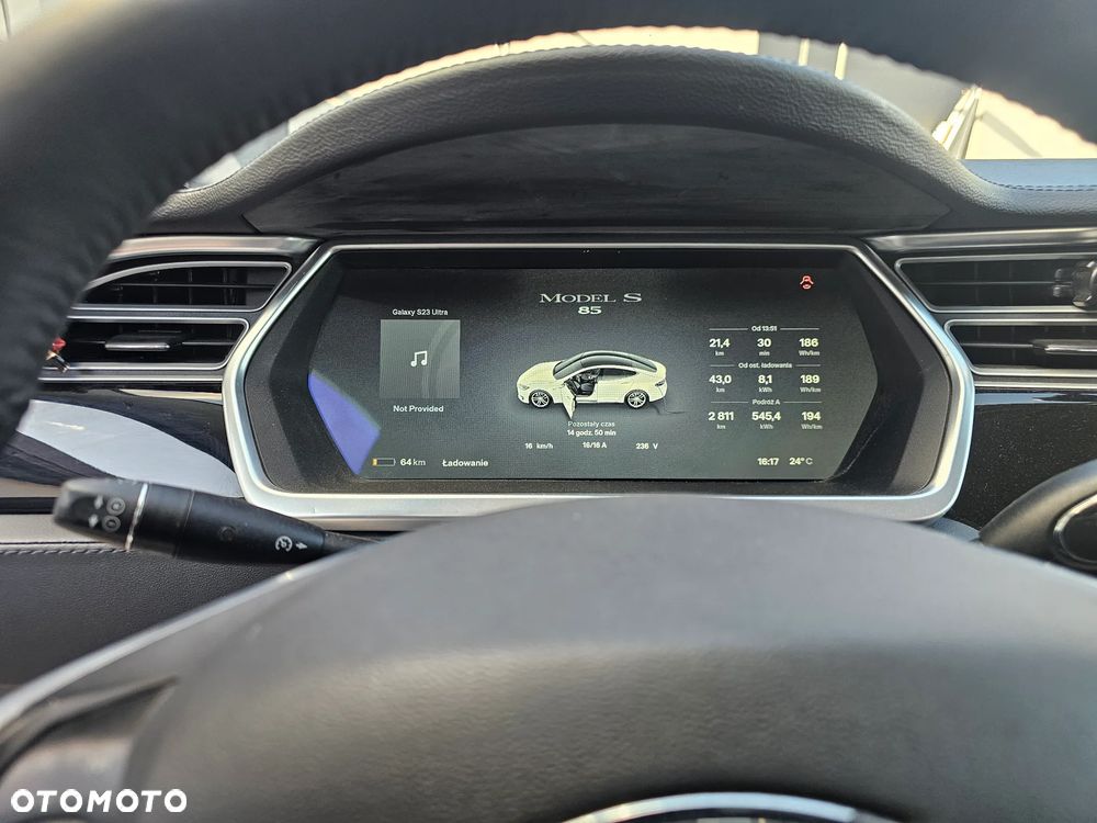 Tesla Model S 85 - 10
