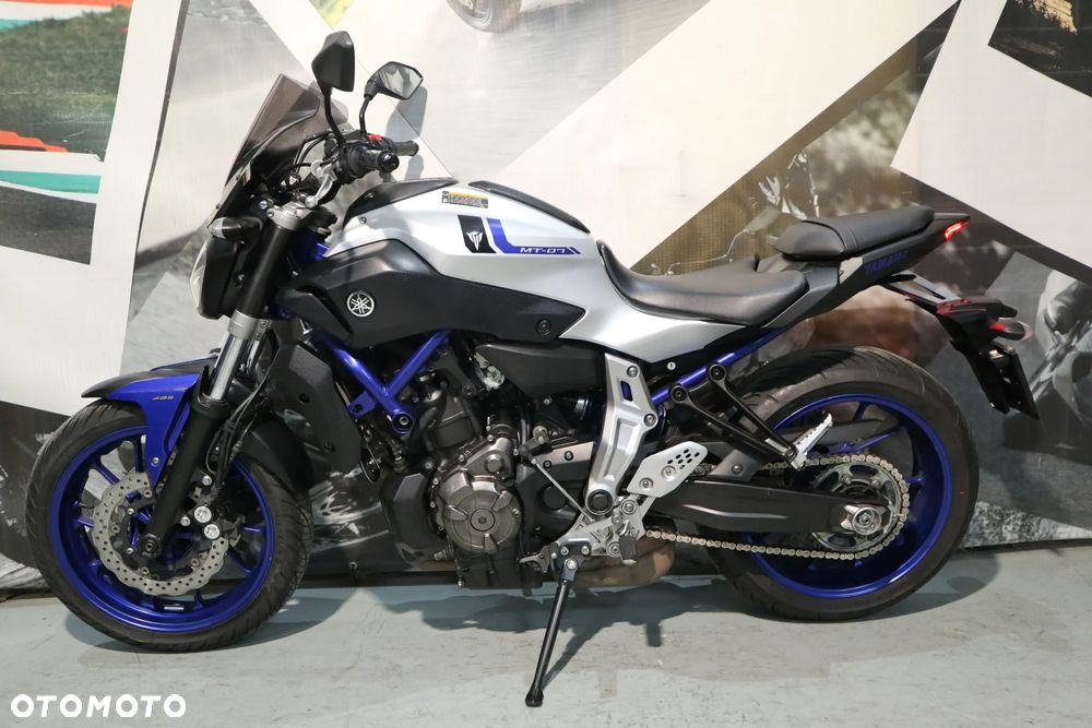 Yamaha MT - 5
