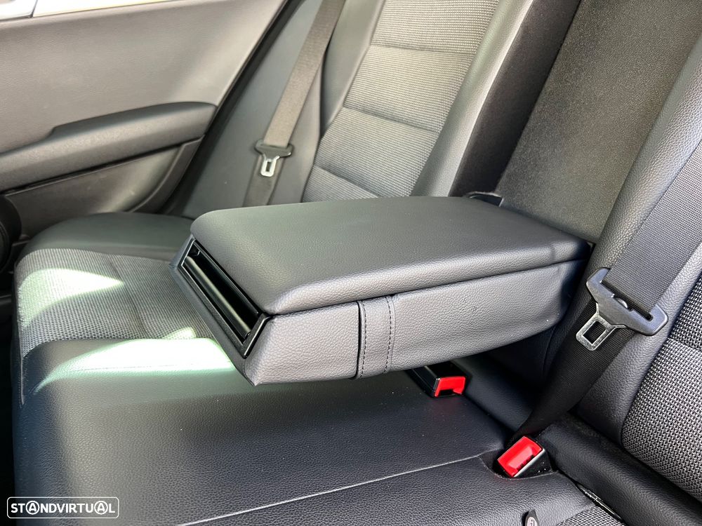 Mercedes-Benz C 250 CDi Avantgarde BlueEfficiency Aut. - 53