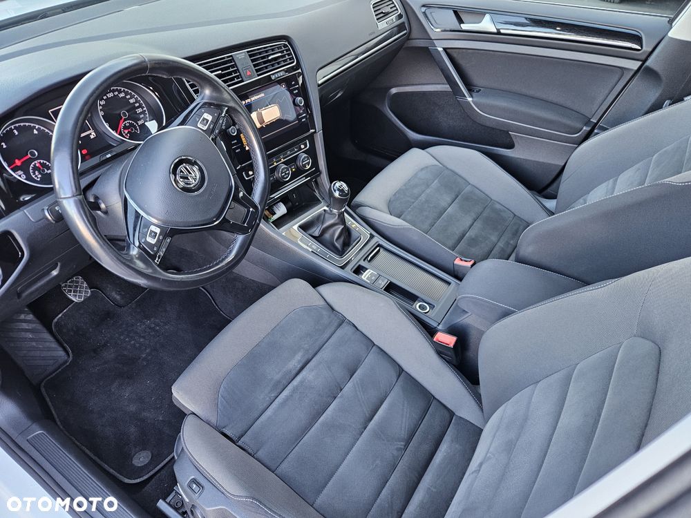 Volkswagen Golf Variant 2.0 TDI (BlueMotion Technology) Highline - 18