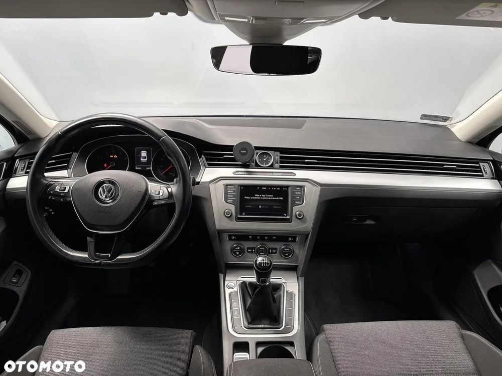 Volkswagen Passat 2016 photo 5