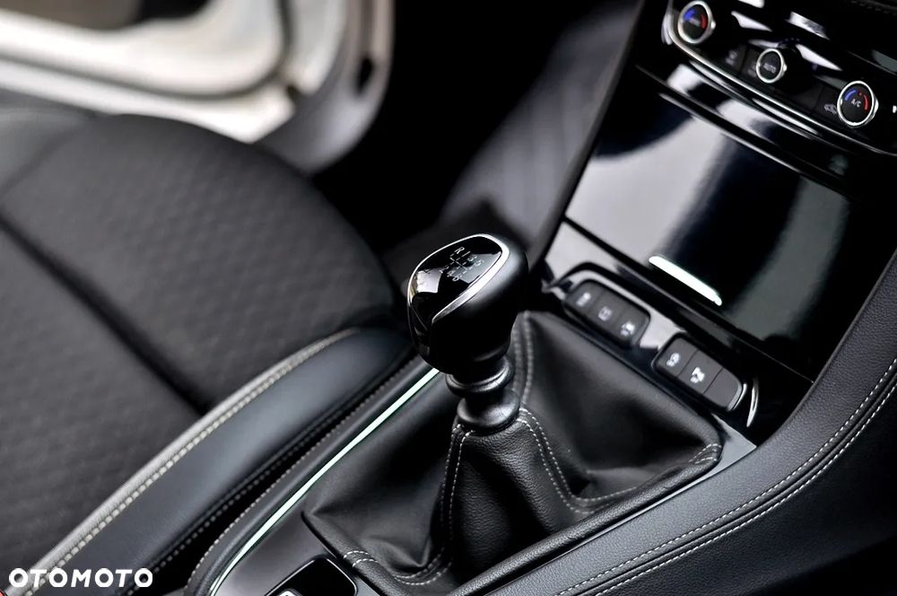 Opel Grandland X 1.2 T Innovation S&S - 30