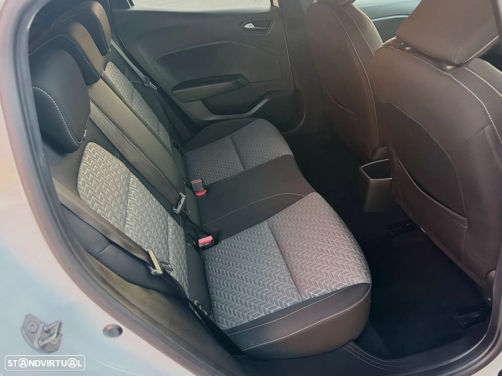 Renault Clio 1.0 TCe Evolution Bi-Fuel - 11