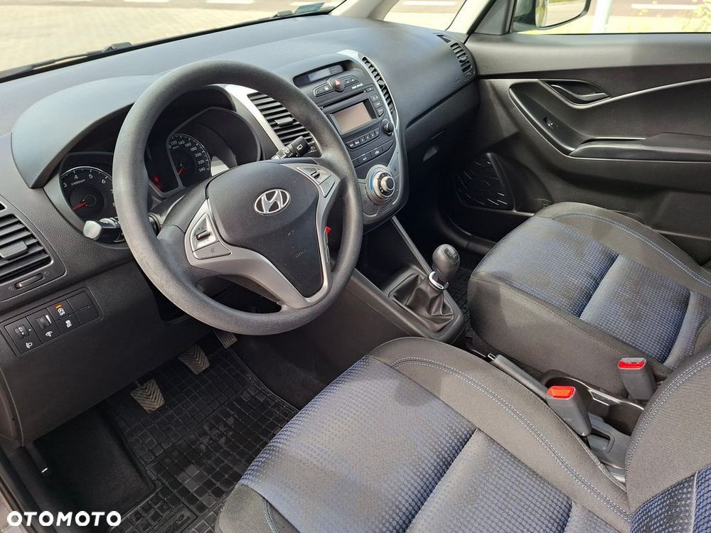 Hyundai ix20 - 12