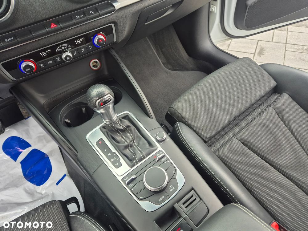 Audi A3 Sportback 2.0 TDI S tronic S line Sportpaket - 21