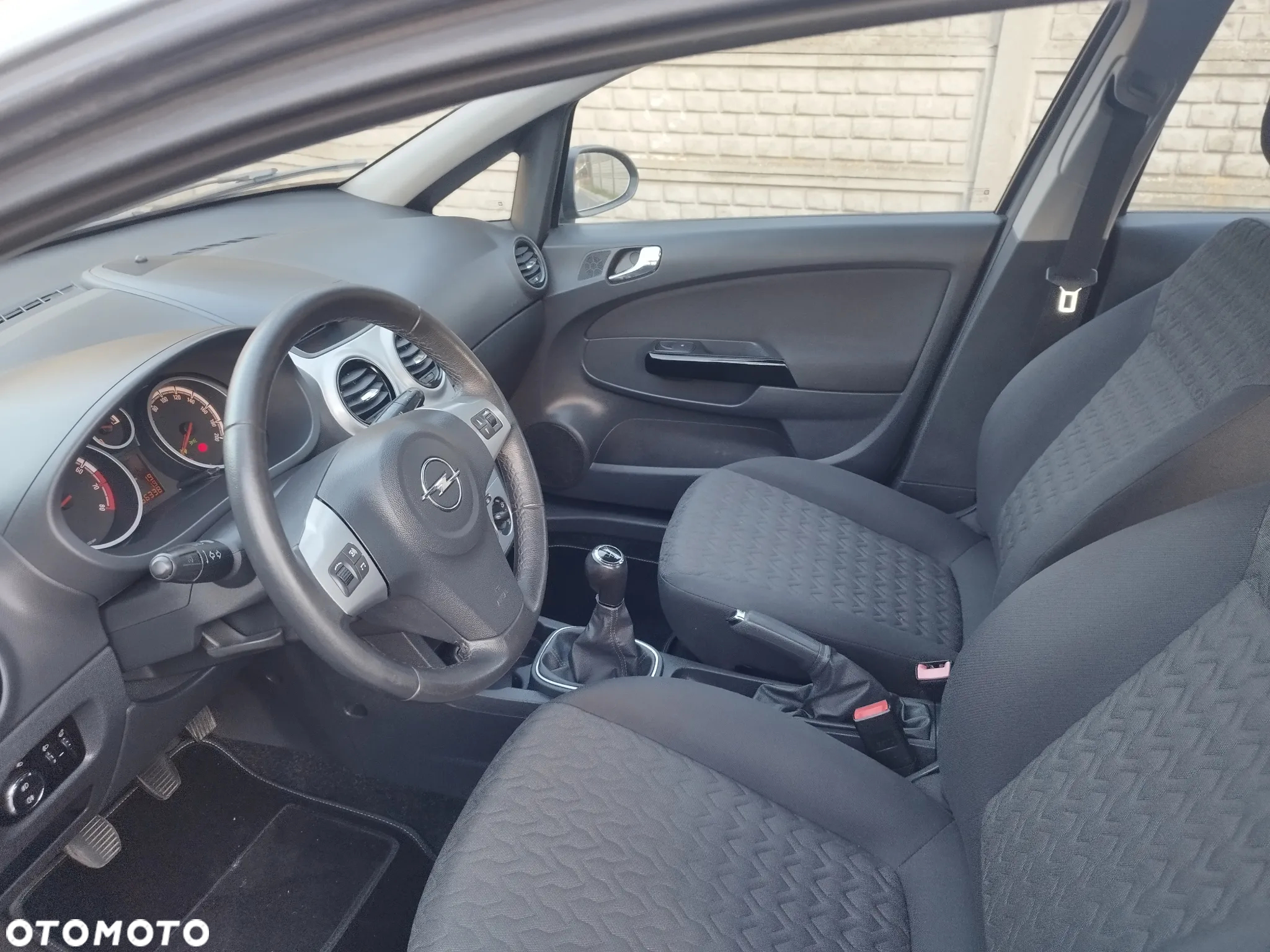 Opel Corsa 1.2 16V Color Edition - 13