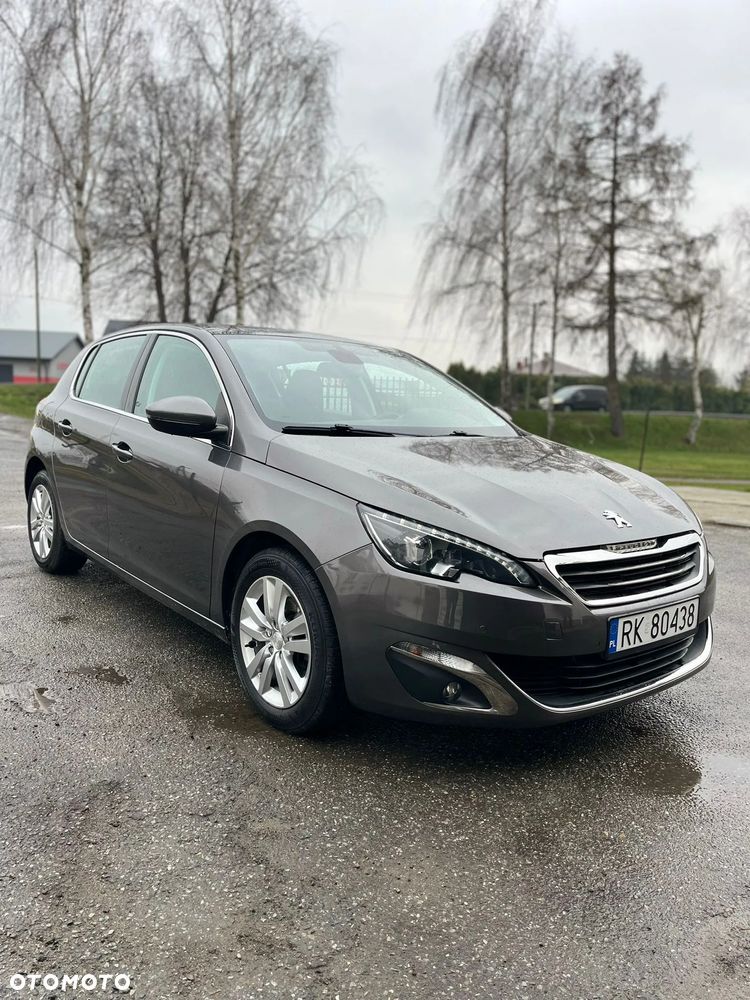 Peugeot 308 - 1