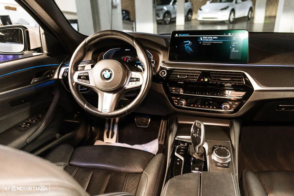 BMW 530 e Pack Desportivo M - 22