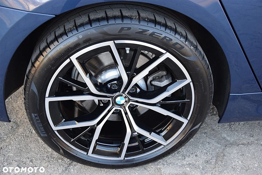 BMW Seria 5 520d MHEV - 11