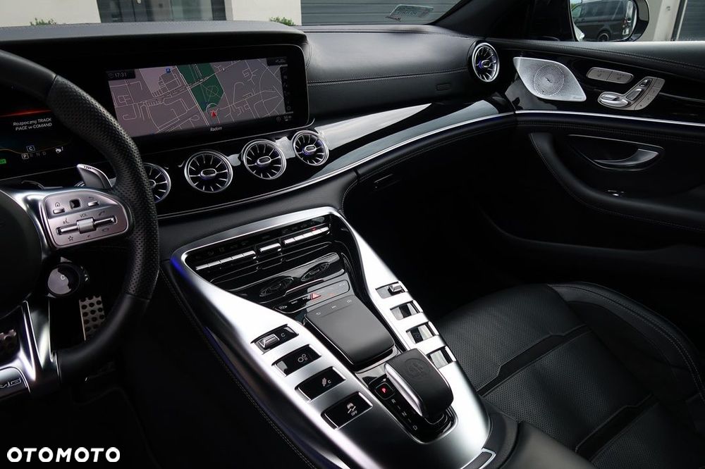 Mercedes-Benz AMG GT 43 4-Matic+ - 29