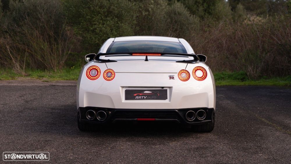 Nissan GT-R 3.8 V6 Black Edition - 20